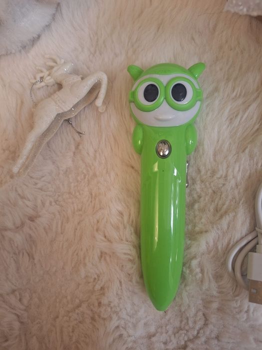 Creion interactiv Minibooks, nou în cutie