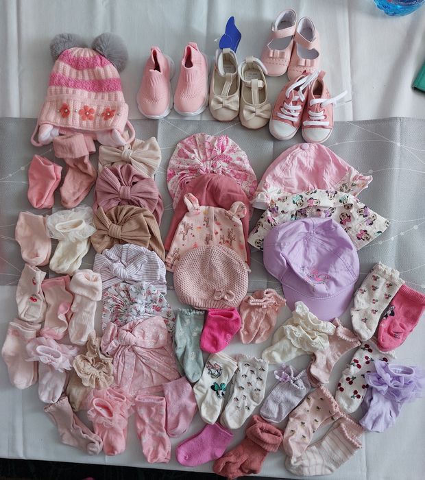 Vând hăinuțe de copii