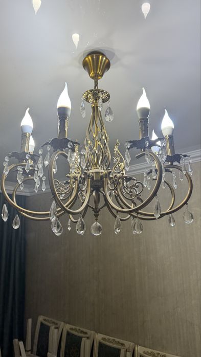 Продам люстру!!!