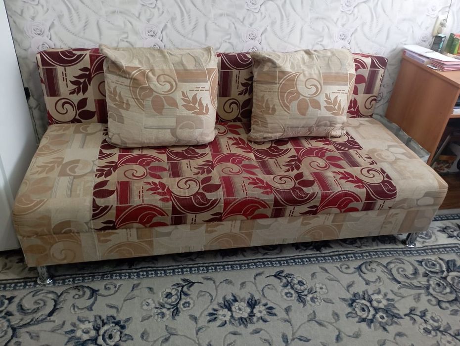 Продам диван. б/у