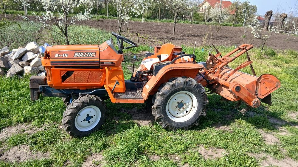 2990 €.Kubota 4x4  Bulltra B1-14 c.p