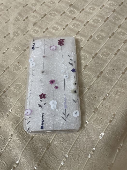 Продам чехлы на айфон 12 мини