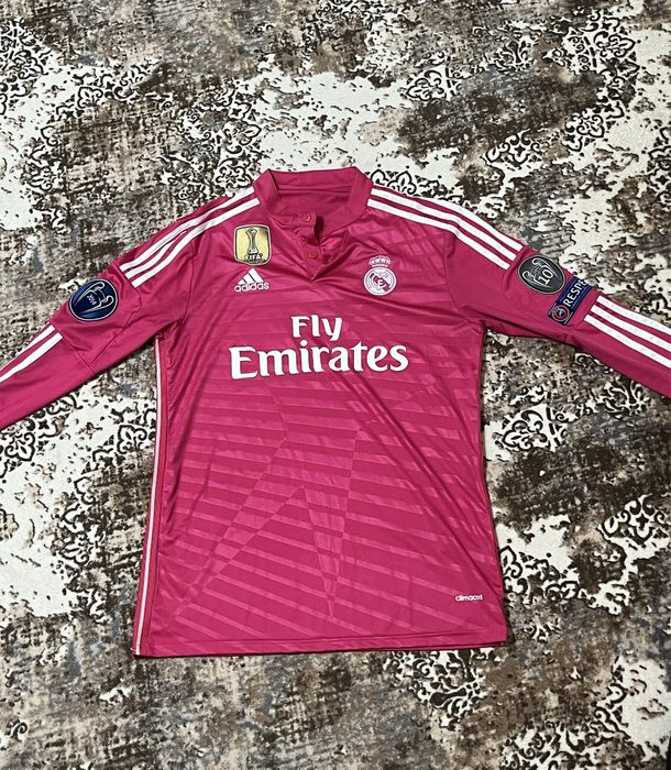 Футболни артикули на Real Madrid