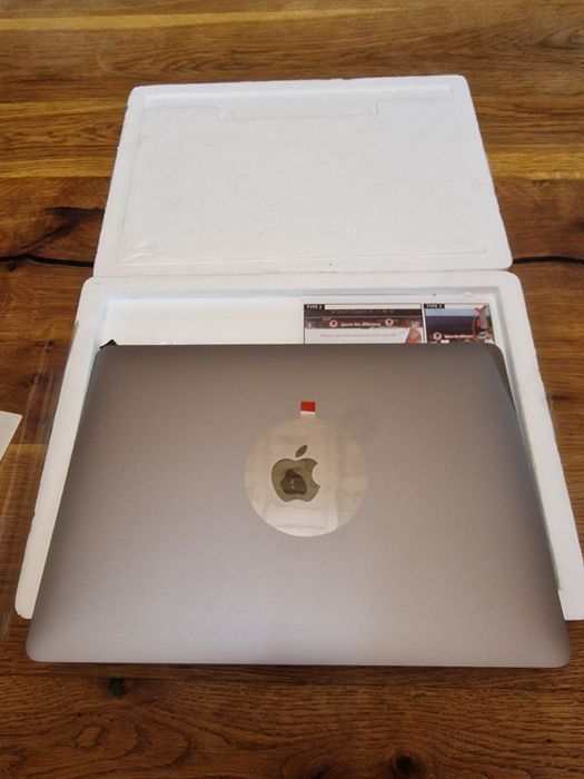 Матрици за Apple macbook