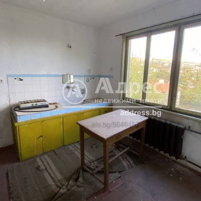 Самостоятелна къща в Ивайловград