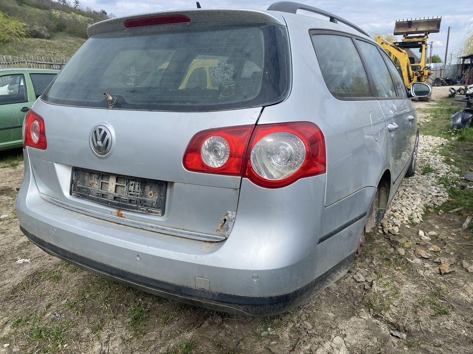 Dezmembrez Passat B6 1.9/2.0