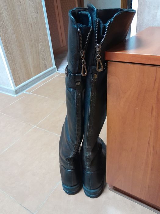 Продам сапоги батфорты новые