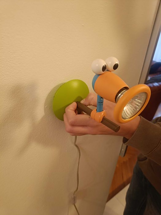 Vand doua lampi de perete pentru copii, model Birdy