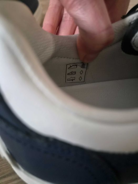 Нови мъжки обувки