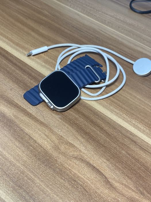 Apple Watch Ultra 2 / 49 mm / Graphite