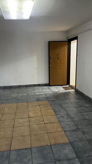 Продам трехкомнатную квартиру