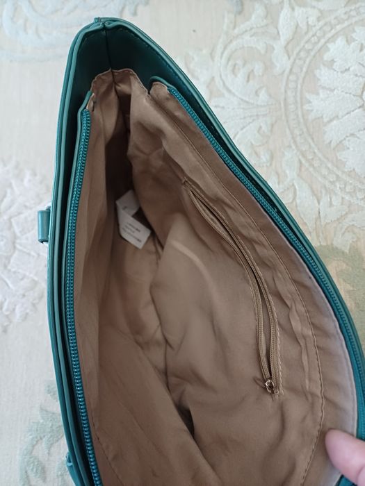 Сумка новая зеленая