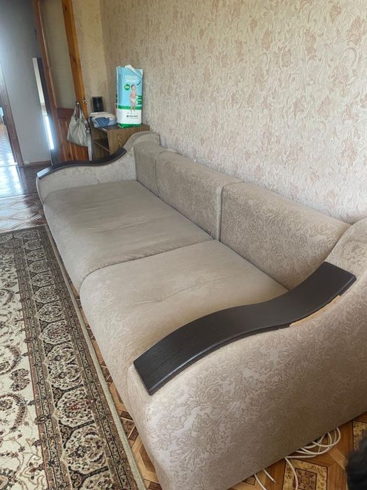 Продам диван в хорошем состоянии