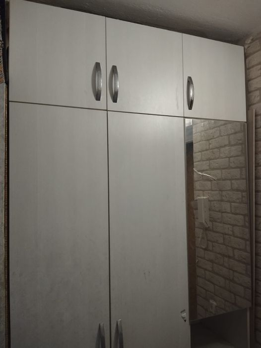 прихожая с зеркалом