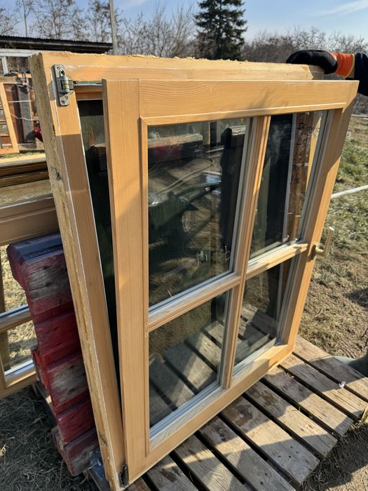 FEREASTRA LEMN OBLOANE Germania geam termonan  H 124 x L 98  9 buc