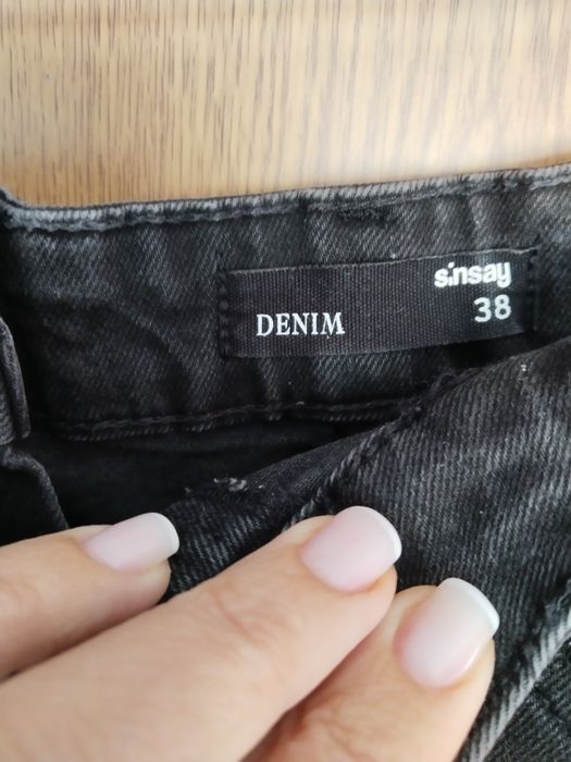 Pantaloni boyfriend de Sinsay mărimea 38