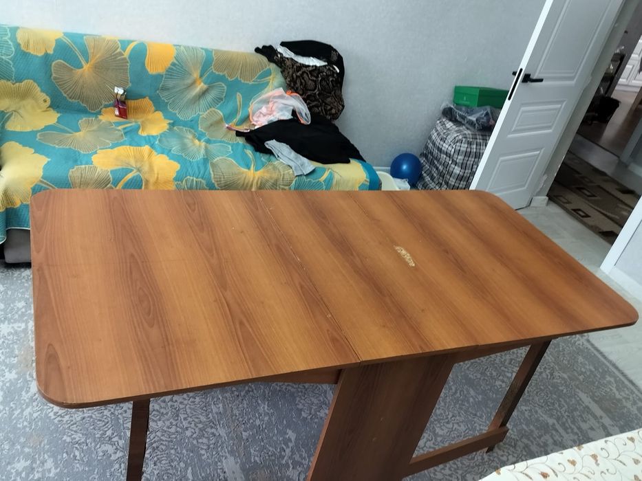 Стол для кухни Микрайон