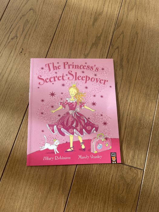 Книга на Английски ,,The Princess’s Secret Sleepover
