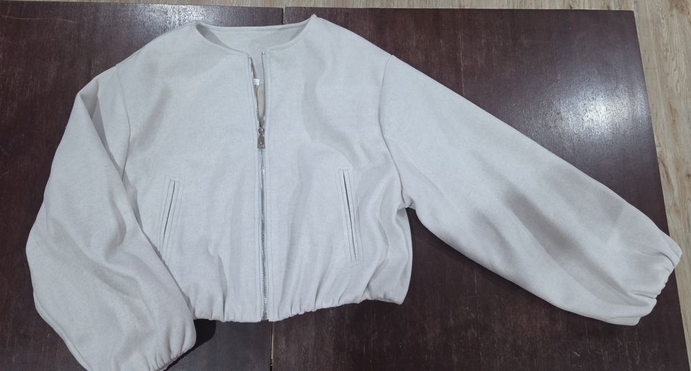 Леко пролетно яке