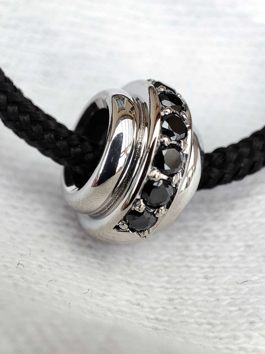 Pandantiv Aur Alb 18K Cu Diamante Naturale Negre Diamant Negru Unicat
