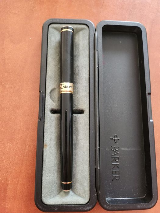 Stilou Picasso 902 Gentleman negru GT