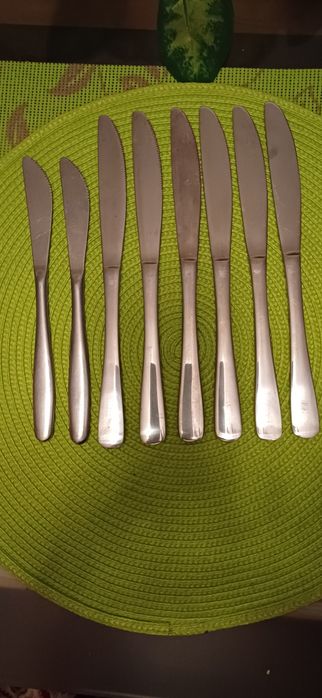 Продавам прибори за хранене