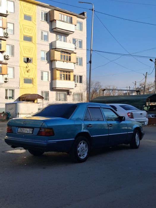 Продается мерседес 124