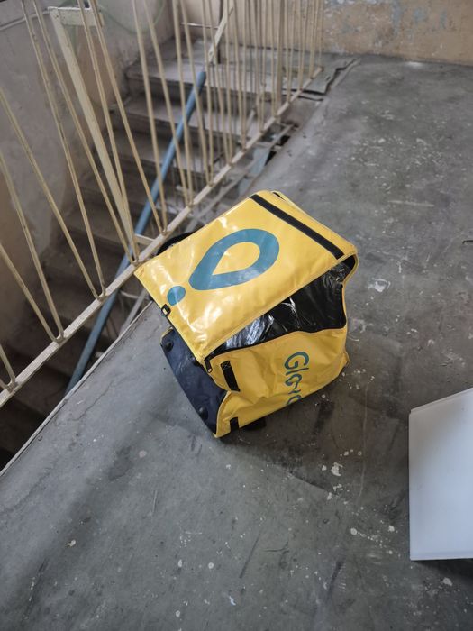 Geanta termica glovo