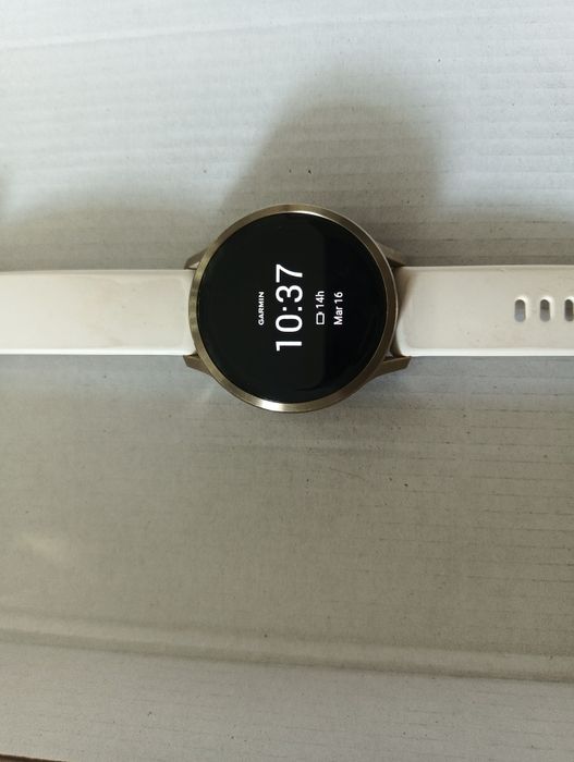 Vând Garmin Venu 4 41mm