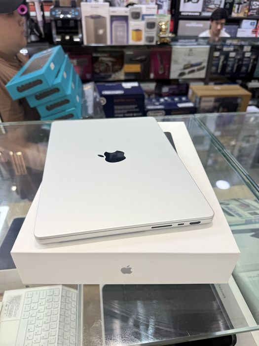 MacBook Pro M5 14” 16/512GB Silver