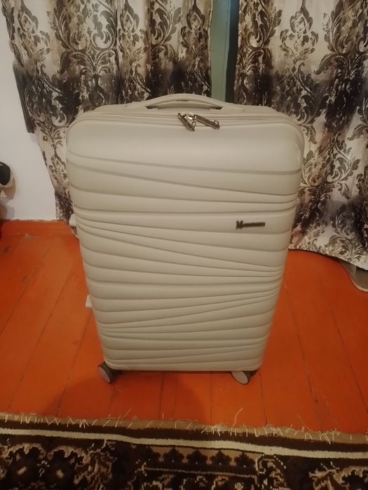 Продам дорожную сумку