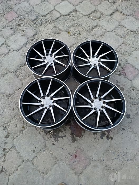 16 vossen unversal ideal