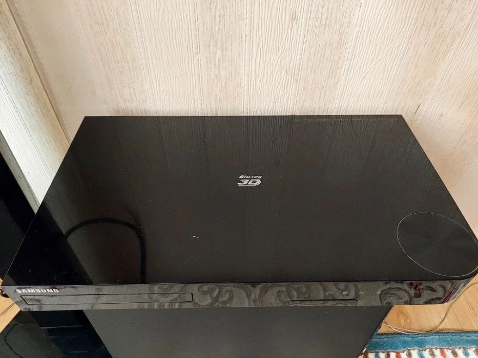 Самсунг 3Д Блю рей блютузом.