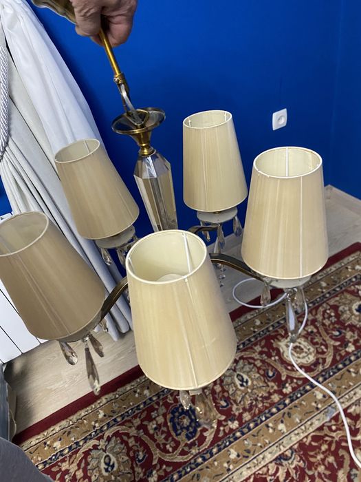 Продается люстра 5 рожковая