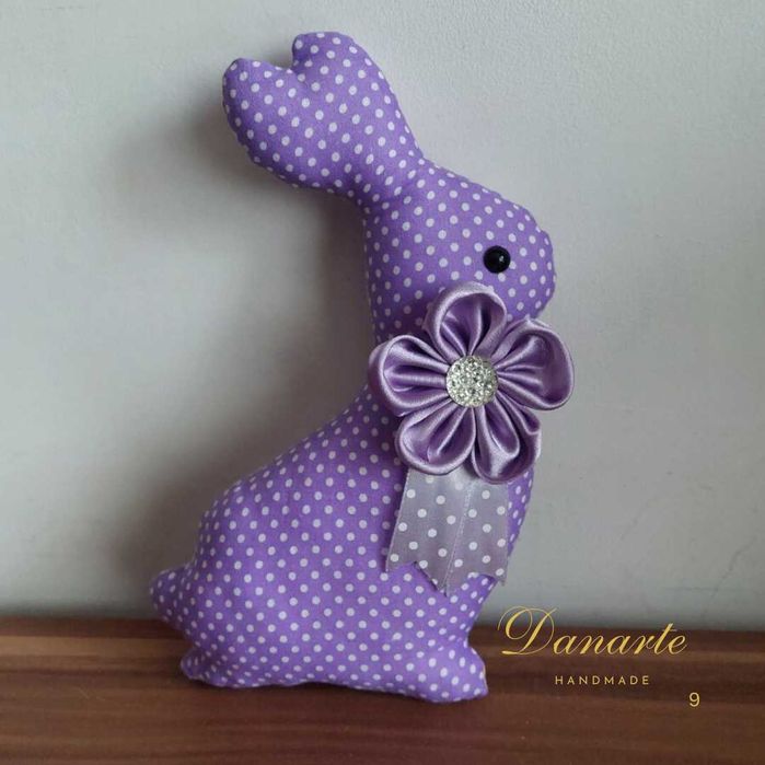 Ръчно изработен великденски заек – декорация за дома