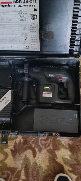 ciocan rotopercutor Würth Master ABH 20-SLE  Set complet,baterie impecabilă Nu pierde curent)
Setul este complet, perfect funcțional și extrem de bine