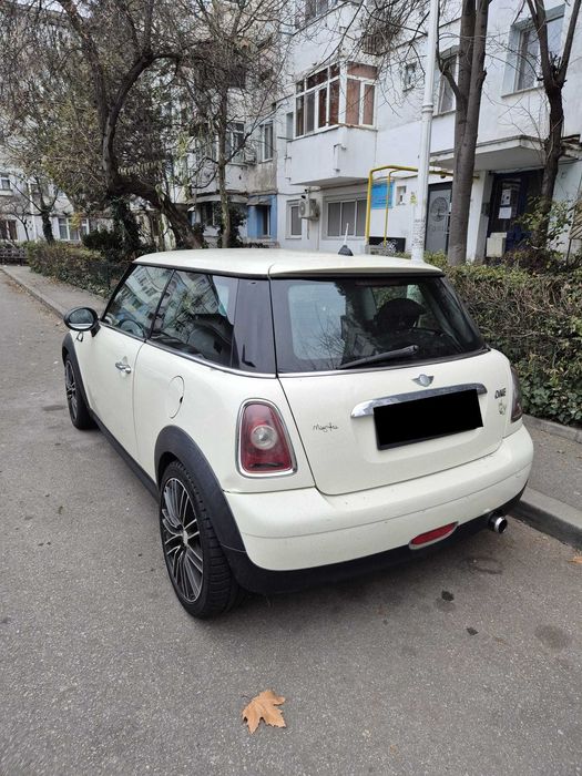 Vând Mini Cooper 1.4 Benzina