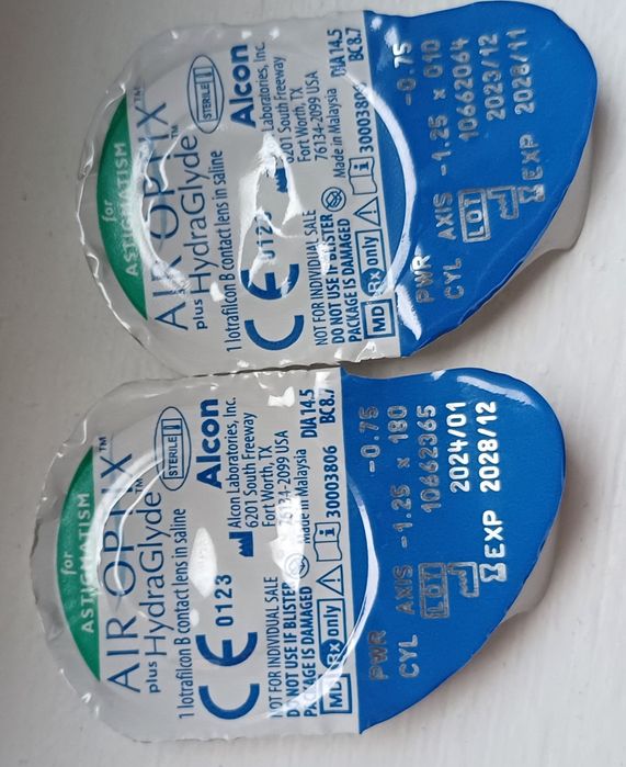 Lentile de contact Air Optix Plus Hydraglyde pentru astigmatism