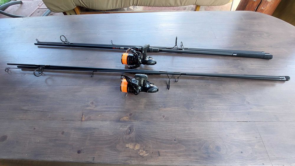 Set 2 lansete crap FL Ultra Team Carp 390 cm + 2 mulinete Okuma, NOI