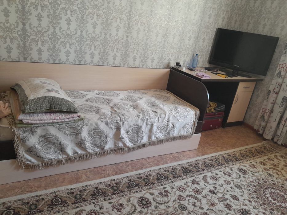 Продается шкаф , кровать