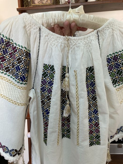 Ie  traditionala cusuta manual