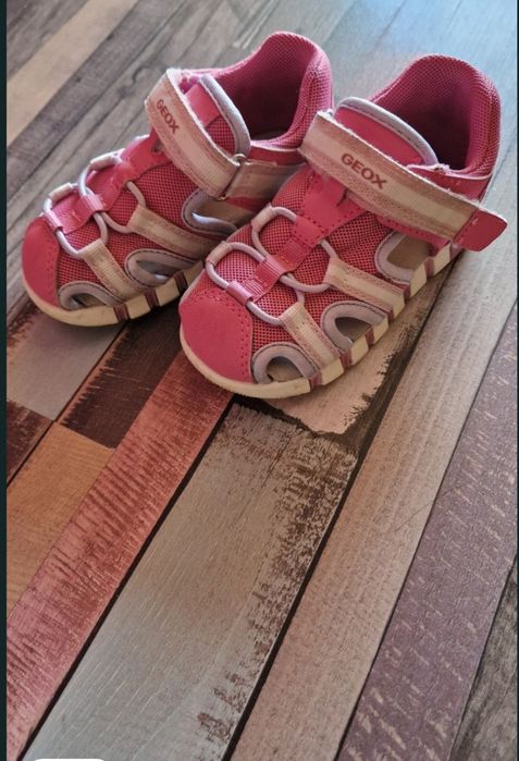 детски обувки Geox