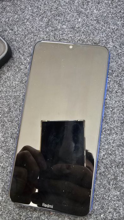 Redmi 8, 64 gb, практически новый