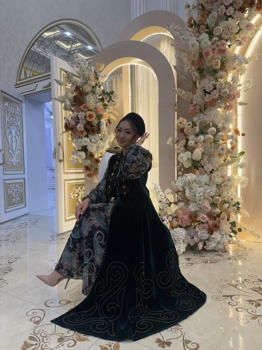 Продам платье тройка