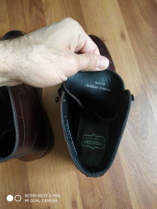 Мужская обувь в отличном состоянии.