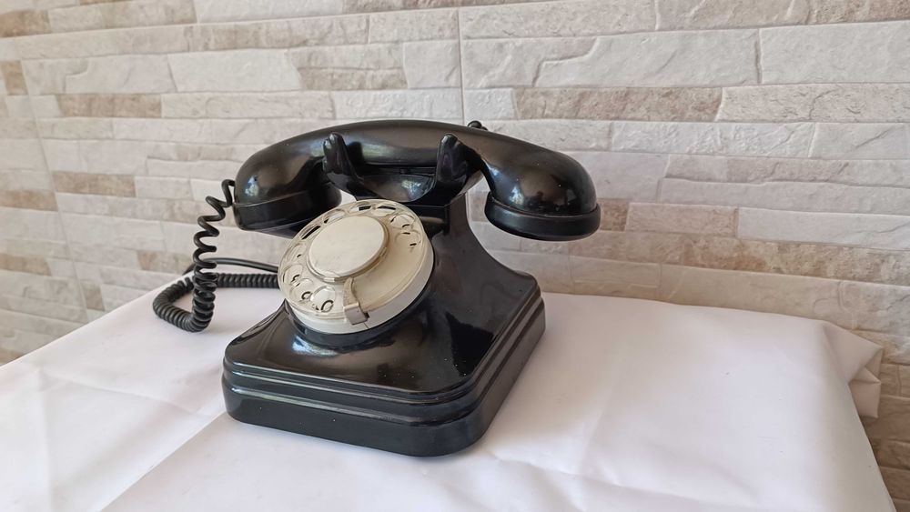 Немски телефон с вилка- Siemens - 1950" година