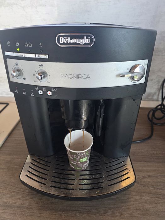 Expreor de cafea delonghi