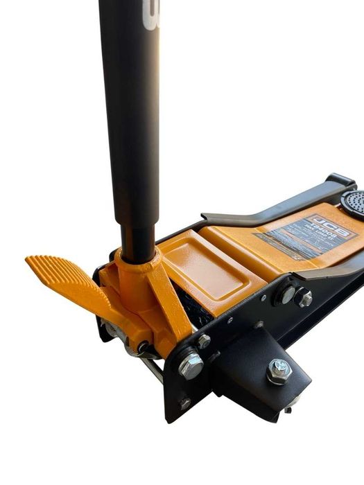 Нископрофилен крик 4 тона с две помпи и педал 75-505мм JCB