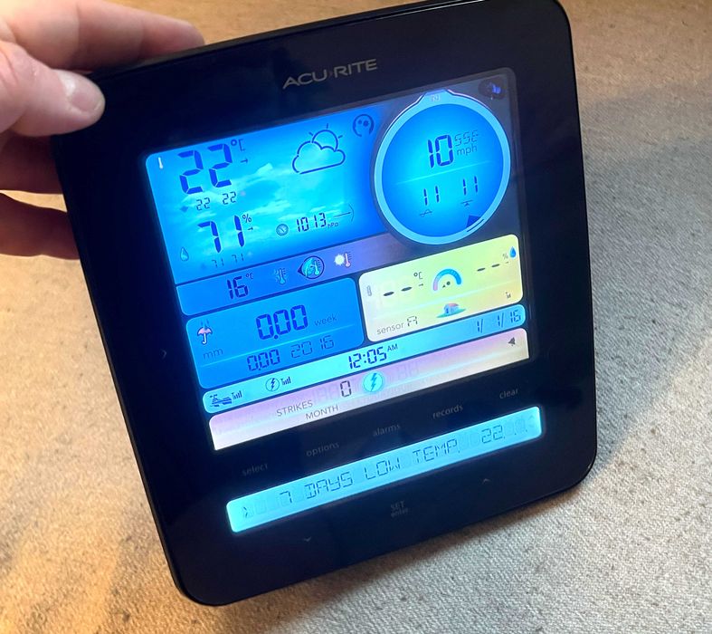 Statie meteo profesionala AcuRite 02080 cu detectie fulger