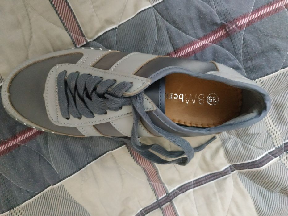 Кроссовки, натуральная кожа 35 р